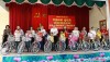 Lãnh đạo thành phố Hà Nội tặng quà hộ nghèo tại Nghệ An, Hà Tĩnh