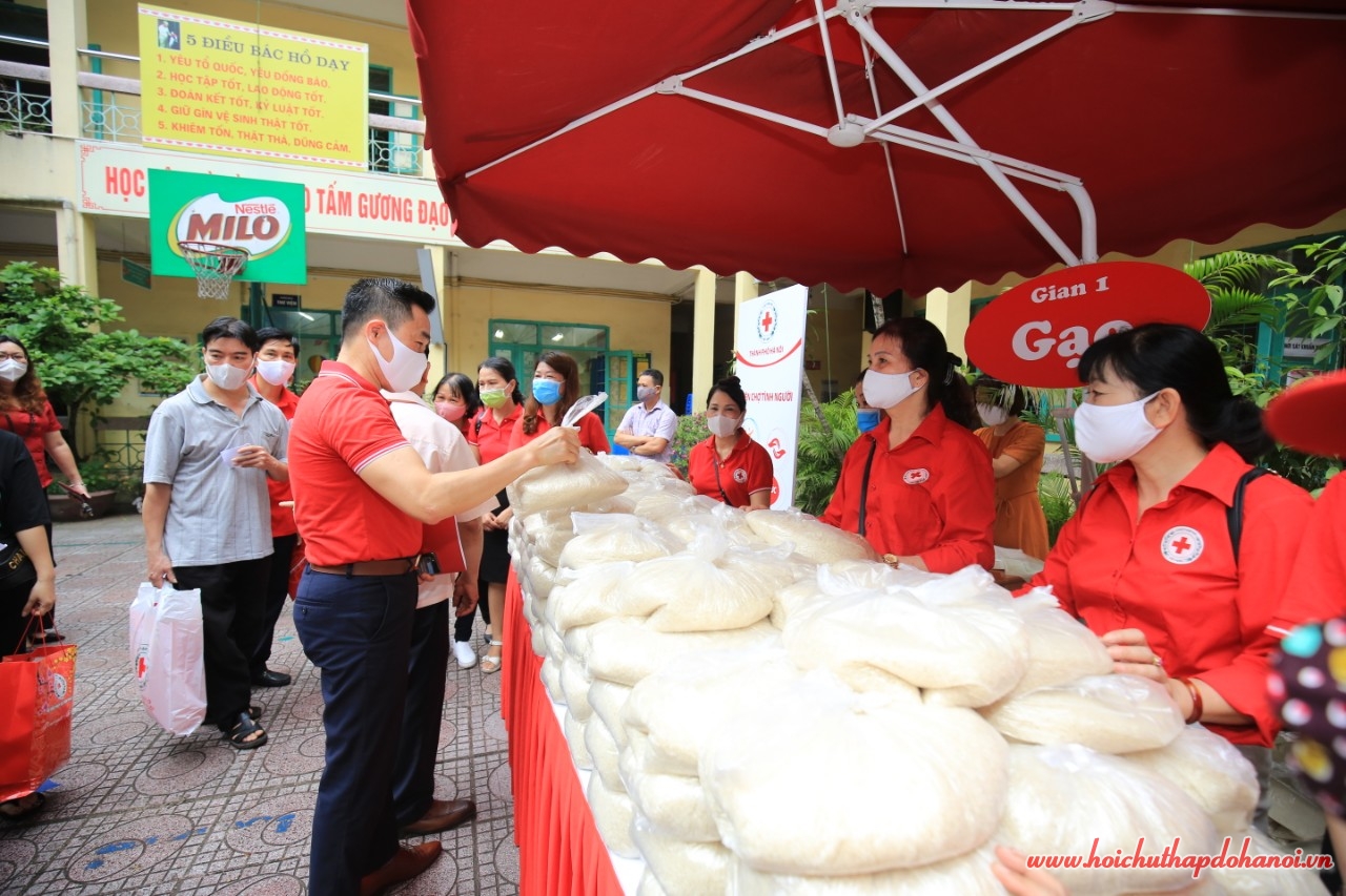 Chợ Nhân đạo 8