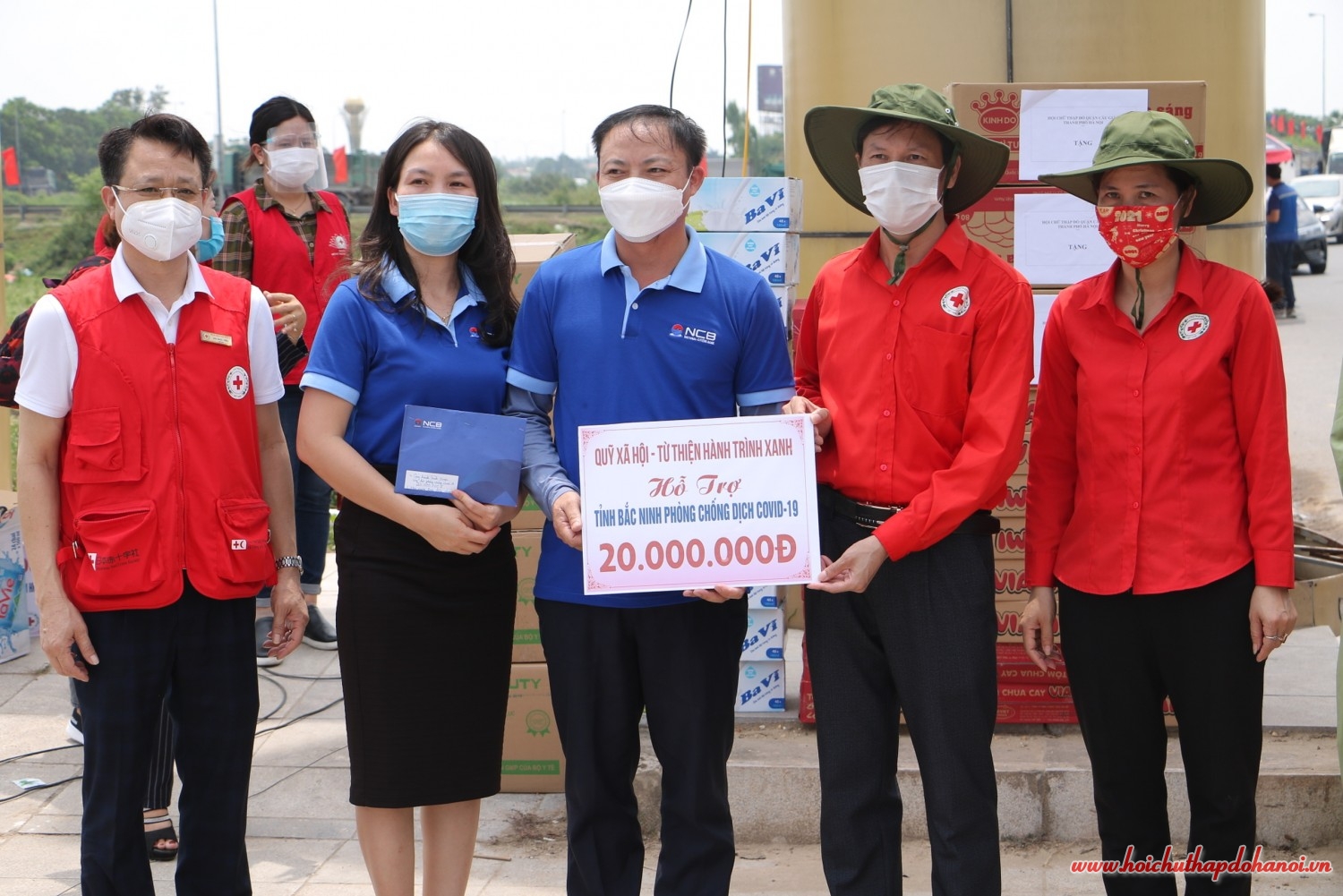 Tặng BN, BG phòng dịch 6