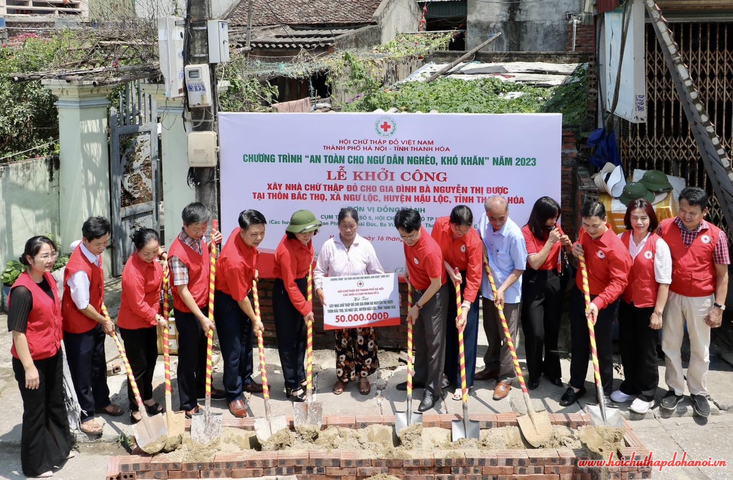 TP Hà Nội Triển khai chương trình An toàn cho ngư dân nghèo, khó khăn đợt 1 năm 2023 1